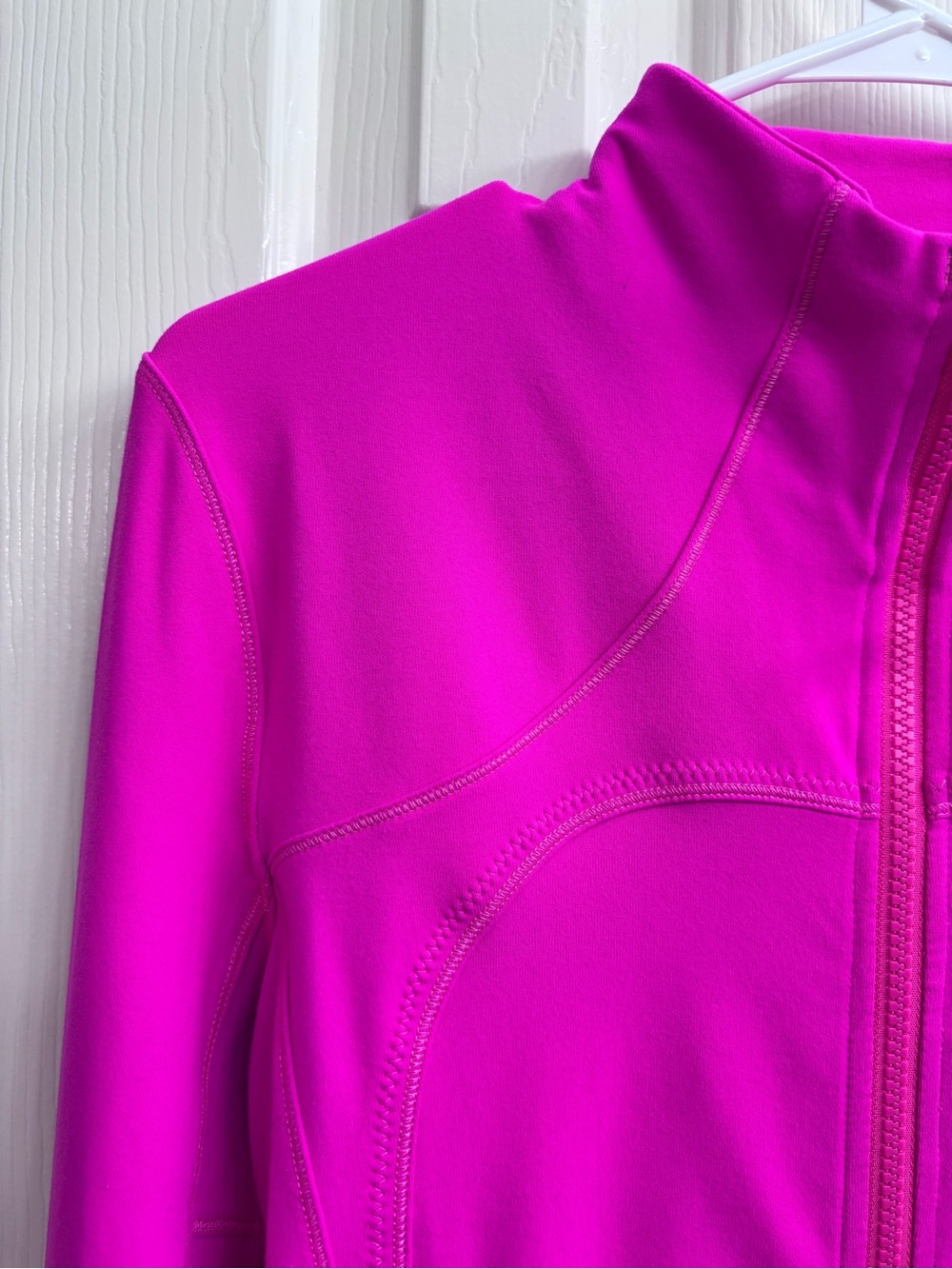 Lululemon Forme Jacket in Raspberry Glo Light/Hyper Stripe Raspberry Glow Light - Picture 4 of 16